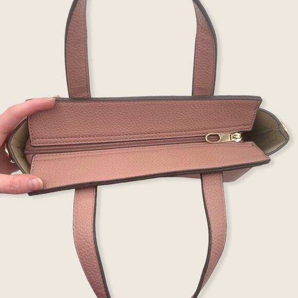 Mauve Purple Pink Vegan Goldtone Hardware Medium Zip Crossbody Bag NWOT - Picture 4 of 10